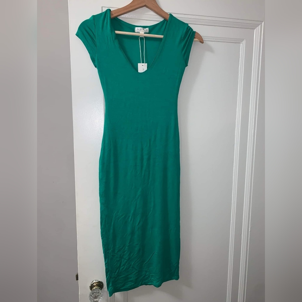 Green xsmall fitted T-shirt dress, V neck